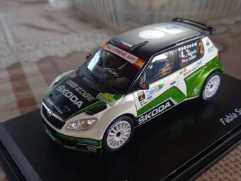Autička 1:43 - 2