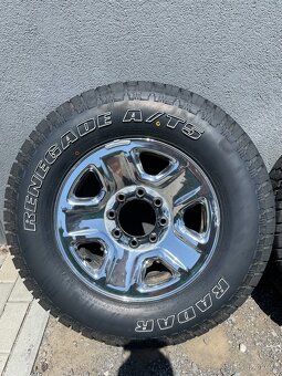 Original kola R18 Dodge RAM 2500 - 2