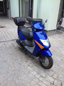 Skutr Honda - 2