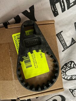Klíč MT0041 na odlučovač vody palivového filtru Yamaha 150–3 - 2