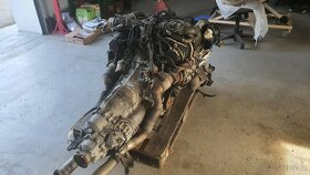 WV Phaeton motor s převodovkou.5.0.l desetiválecdiesel. - 2