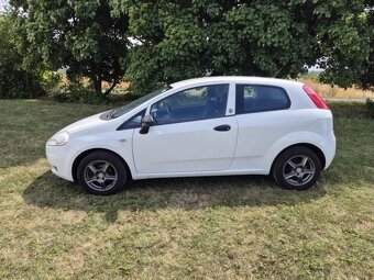 Prodám Fiat Grande Punto 1.2i 51KW - KLIMATIZACE - 2