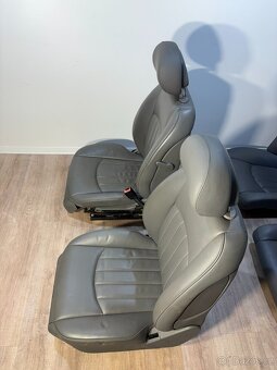 /// Sedačky Mercedes Benz CLS-W219 2009 /// - 2