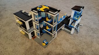 Policejní Stanice - 2