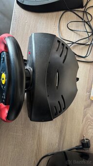 Volant a pedály - THRUSTMASTER: Ferrari Racing Wheel - 2