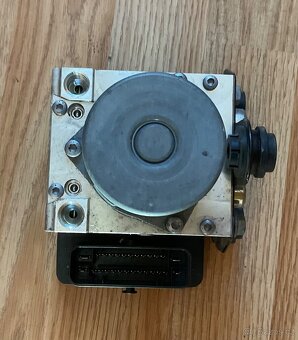 6R0614517CH GNO ŘJ ABS VW, Škoda FabiaIII,Rapid - 2