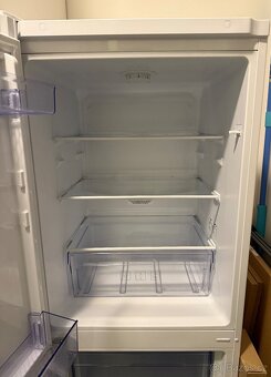 Lednice s mrazákem Beko - 2