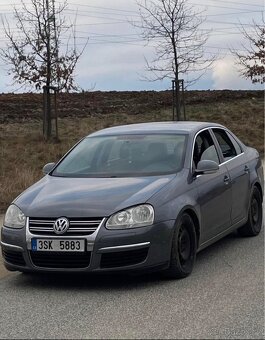 Volkswagen Jetta mk5 1.9 tdi pd bxe 77kw - 2