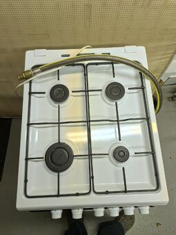 Plynový sporák - 2