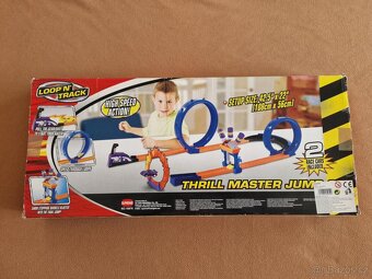 Manuální dráha pro auta (autodráha loop n‘ track) - 2