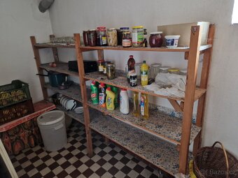 Dřevěné regály - 2