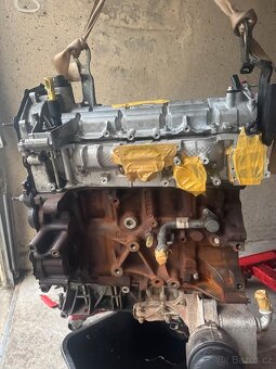 Motor Ford YN2X - 2