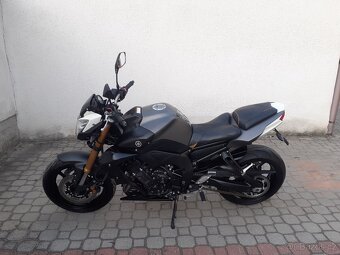 Yamaha FZ8 - 2