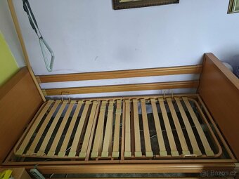 Polohovací elektrická postel - 2
