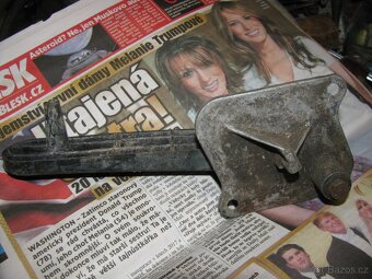 plynový pedál - 2