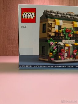 LEGO Icons Flower Shop - 2