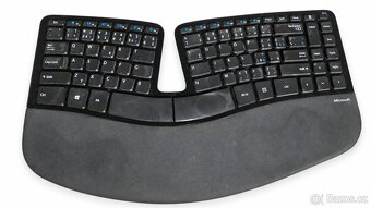 Microsoft Sculpt Ergonomic Desktop Wireless - 2