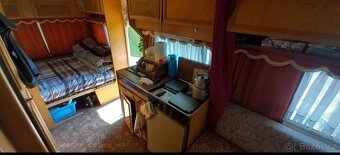 Karavan na pevné stání 30.000.- - 2