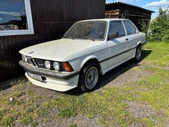 BMW 320 e21 - 2