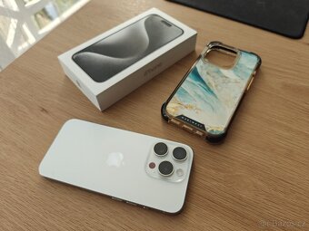 Apple iPhone 15 Pro 256gb _ PRAHA - 2