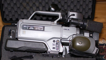 Videokamera SONY DCR VX 9000E - 2