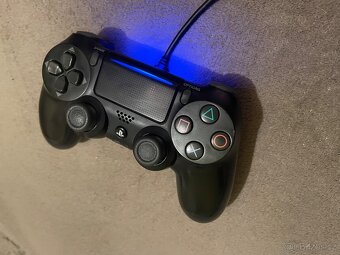PS4 500 GB Slim - 2