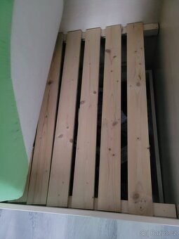 Postel se šuplíky od truhláře - 2