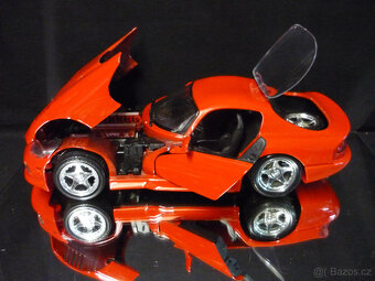 Dodge Viper GTS červený Maisto 1/18 - 2