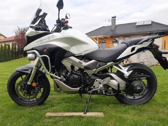 Honda VFR 800X Crossrunner - 2
