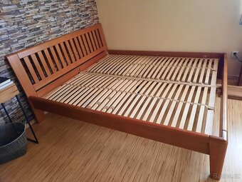 Manželka postel - 2