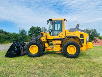 Kolový nakladač Volvo L60H - 2