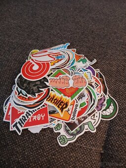 Značkové samolepky - 2