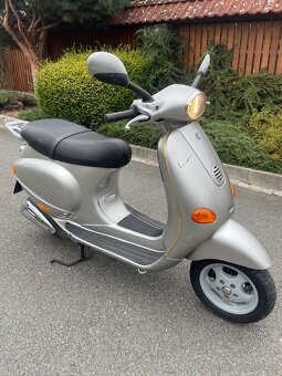 Piaggio Vespa 125 ET4 - 2