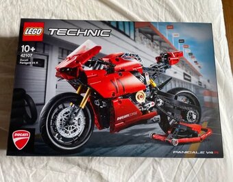 Lego 42107Ducati PanigaleV4R-Technic krabice 10/10 - 2