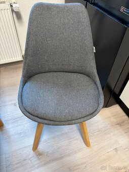 Kuchyňský stůl a židle - 2