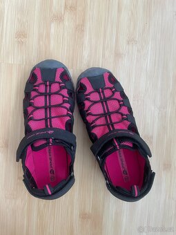 Dívčí sandály zn. Alpine Pro - vel. 35 - 2