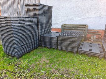 Plastové palety 80x120cm - 2