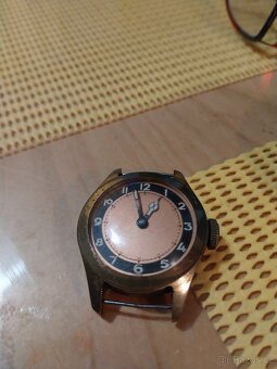 Vojenské  hodinky - 2