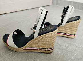 Dámské sandály Tommy Hilfiger - 2