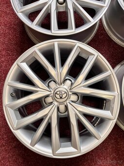 5x114,3 R17 ORIGINÁL Alu Toyota Corolla 2022 - JAKO NOVÉ - 2