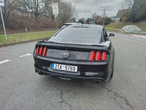 Ford Mustang GT 5.0 V8, 100% stav 47.000km, 2016 - 2