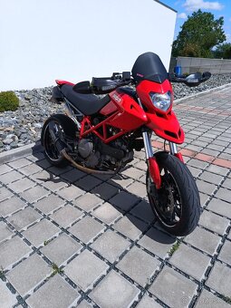 Ducati Hypermotard 796 - 2