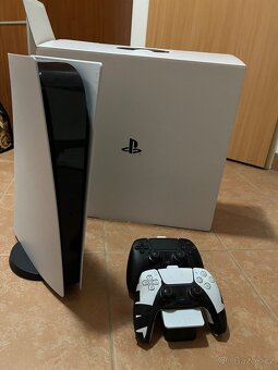 Playstation 5 + 2 ovladače + 1TB SSD M2 + dokovací stanice - 2