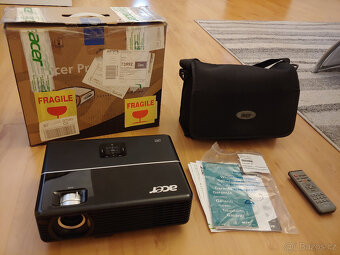 Acer P1165, DLP, 2400 ANSI, kontrast 2000:1, HDMi, DVI, VGA, - 2