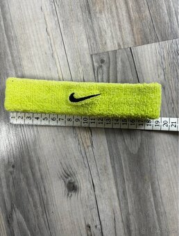 Nike čelenka sportovní - 2