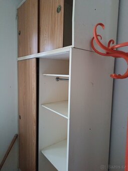 Daruji skříně a taburet - 2