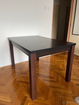 Jídelní stůl - 2
