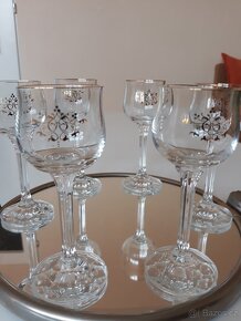 Skleničky - likérovky - 2