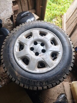 Pneu vraník na diskách 185/70r14 5x100 - 2