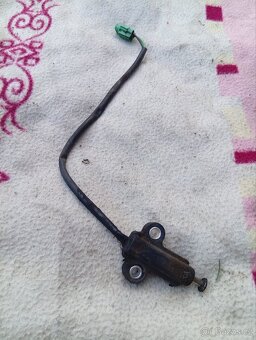 2008 Suzuki burgman 200 Čidlo bočního stojanu - 2